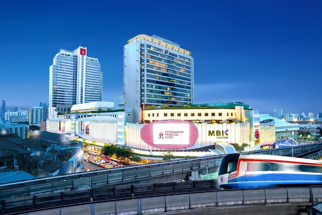 فندق باتموان برنسيس في بانكوك  Pathumwan Princess Hotel