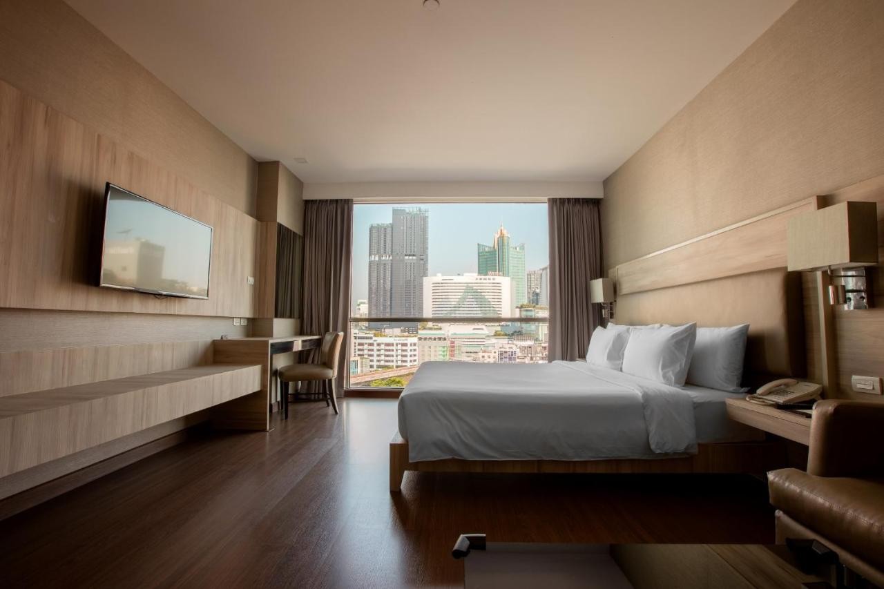 أجنحة أدلفي بانكوك تايلاند Adelphi Suites Bangkok Thailand