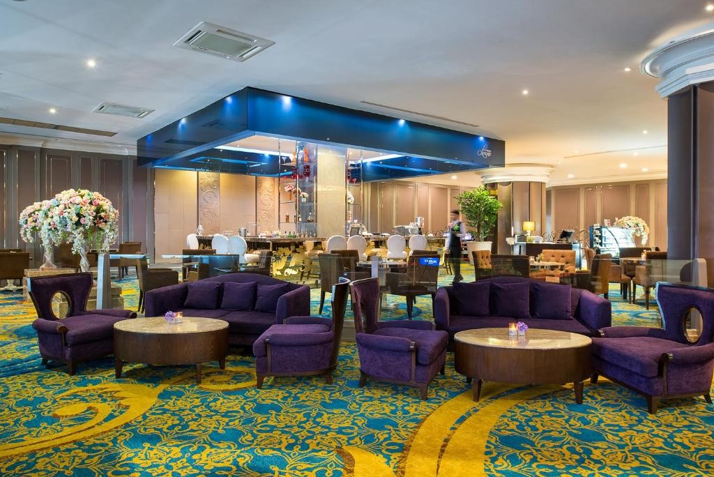 فندق بيركلي براتونام بانكوك تايلاند  The Berkeley Hotel Pratunam - SHA Extra Plus