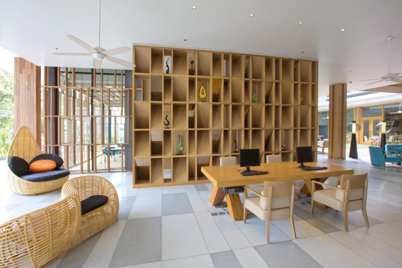 فندق هوليدي إن إكسبريس بوكيت باتونغ بيتش تايلاند Holiday Inn Express Phuket Patong Beach Central