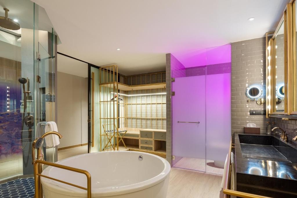 فندق إنديجو بوكيت باتونج تايلاند Hotel Indigo Phuket Patong Thailand