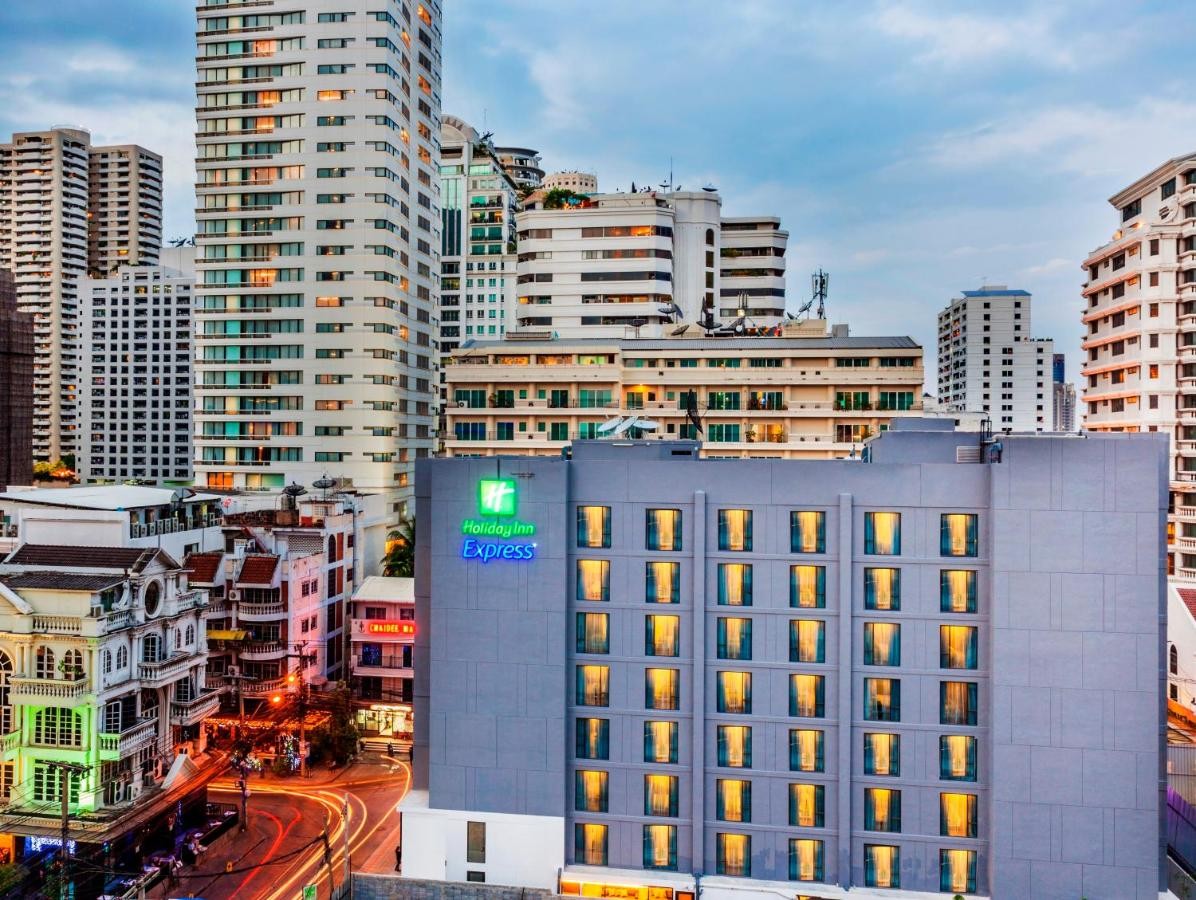 فندق هوليدي ان اكسبرس سوخومفيت بانكوك تايلاند  Holiday Inn Express Bangkok Sukhumvit 11
