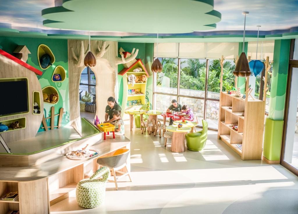 فندق ومنتجع إنتركونتيننتال بوكيت تايلاند InterContinental Phuket Resort Thailand