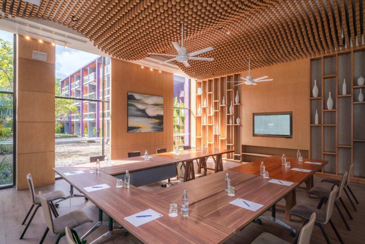 فندق هوليدي إن إكسبريس بوكيت باتونغ بيتش تايلاند Holiday Inn Express Phuket Patong Beach Central