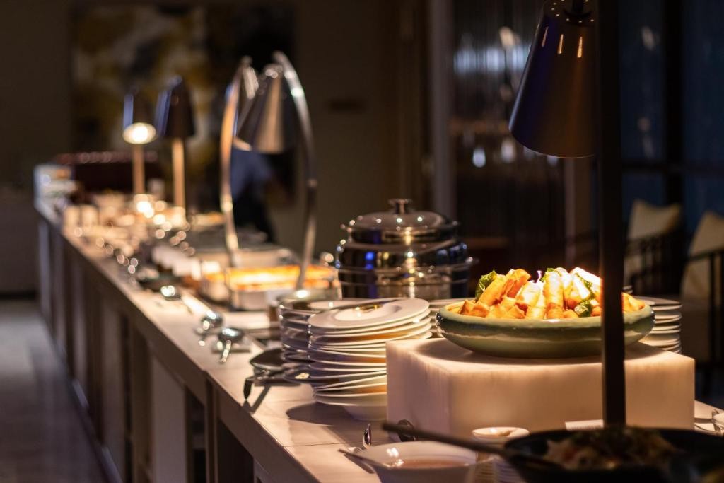 فندق ومنتجع إنتركونتيننتال بوكيت تايلاند InterContinental Phuket Resort Thailand