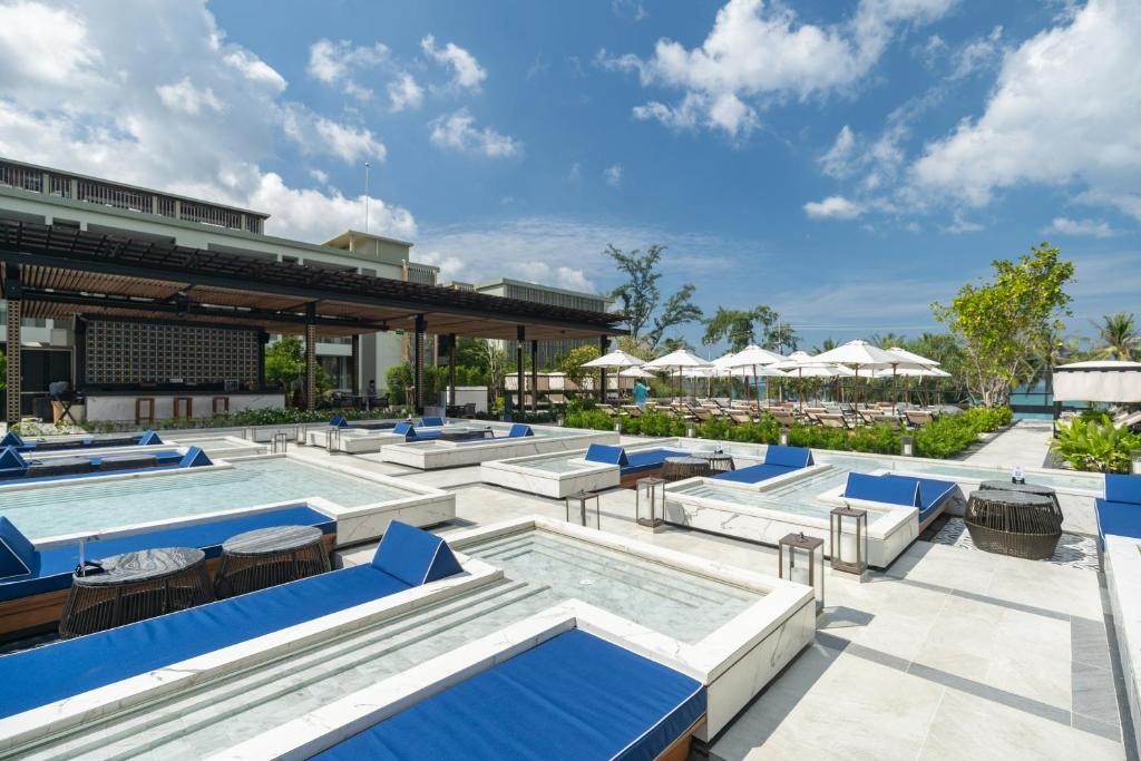 منتجع فور بوينتس باي شيراتون بوكيت باتونج بيتش تايلاند Four Points by Sheraton Phuket Patong Beach Resort