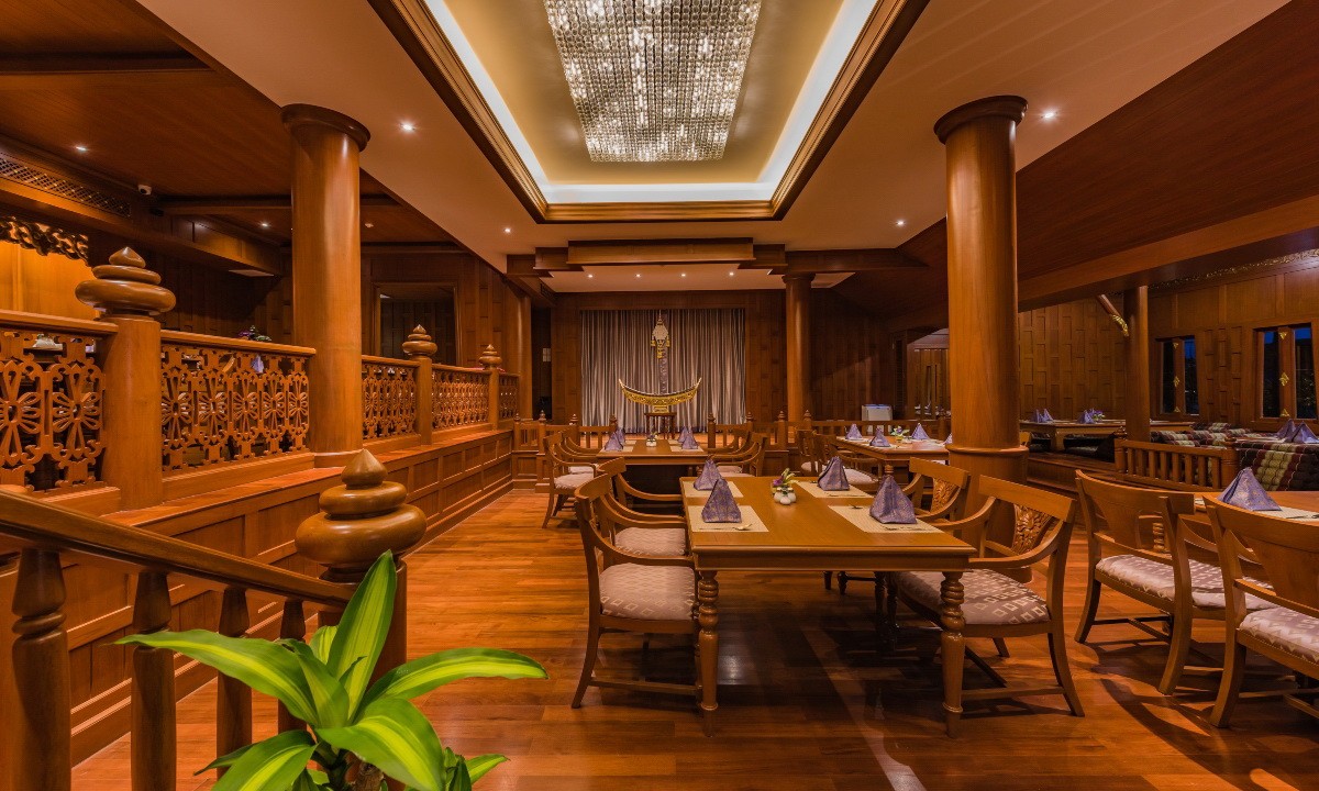 منتجع دايموند كليف بوكيت تايلاند Diamond Cliff Resort & Spa  Phuket Thailand