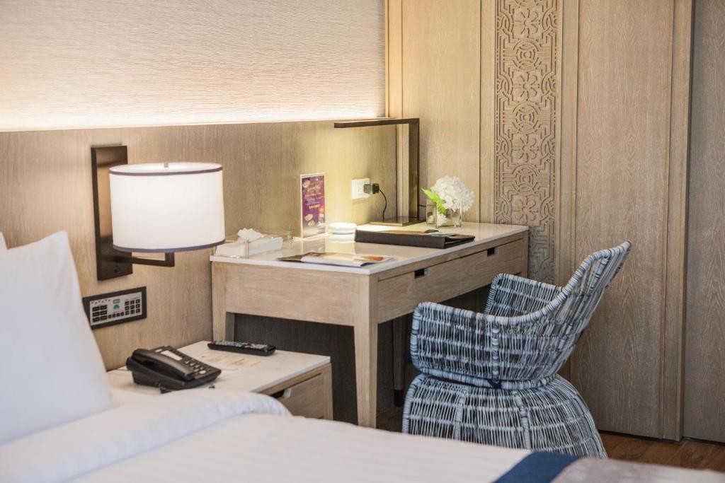 فندق وسبا ذا رويال بارادايس بوكيت تايلاند The Royal Paradise Hotel & Spa Phuket Thailand