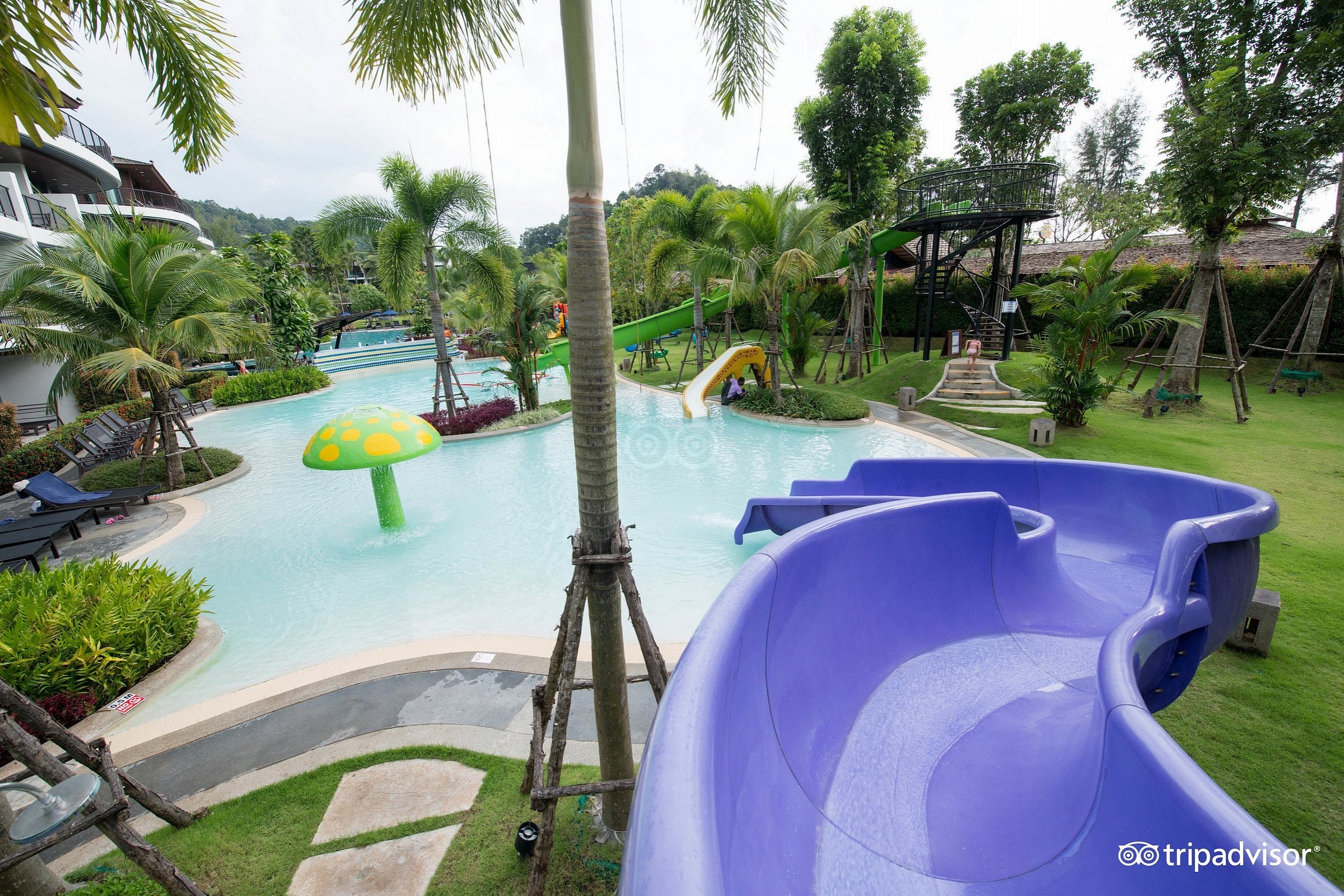 منتجع هوليداي آو نانغ بيتش، كرابي Holiday Ao Nang Beach Resort