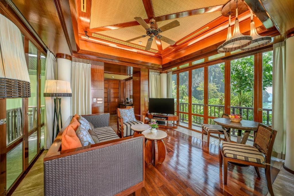 منتجع وفيلات سنتارا غراند بيتش كرابي  Centara Grand Beach Resort & Villas Krabi