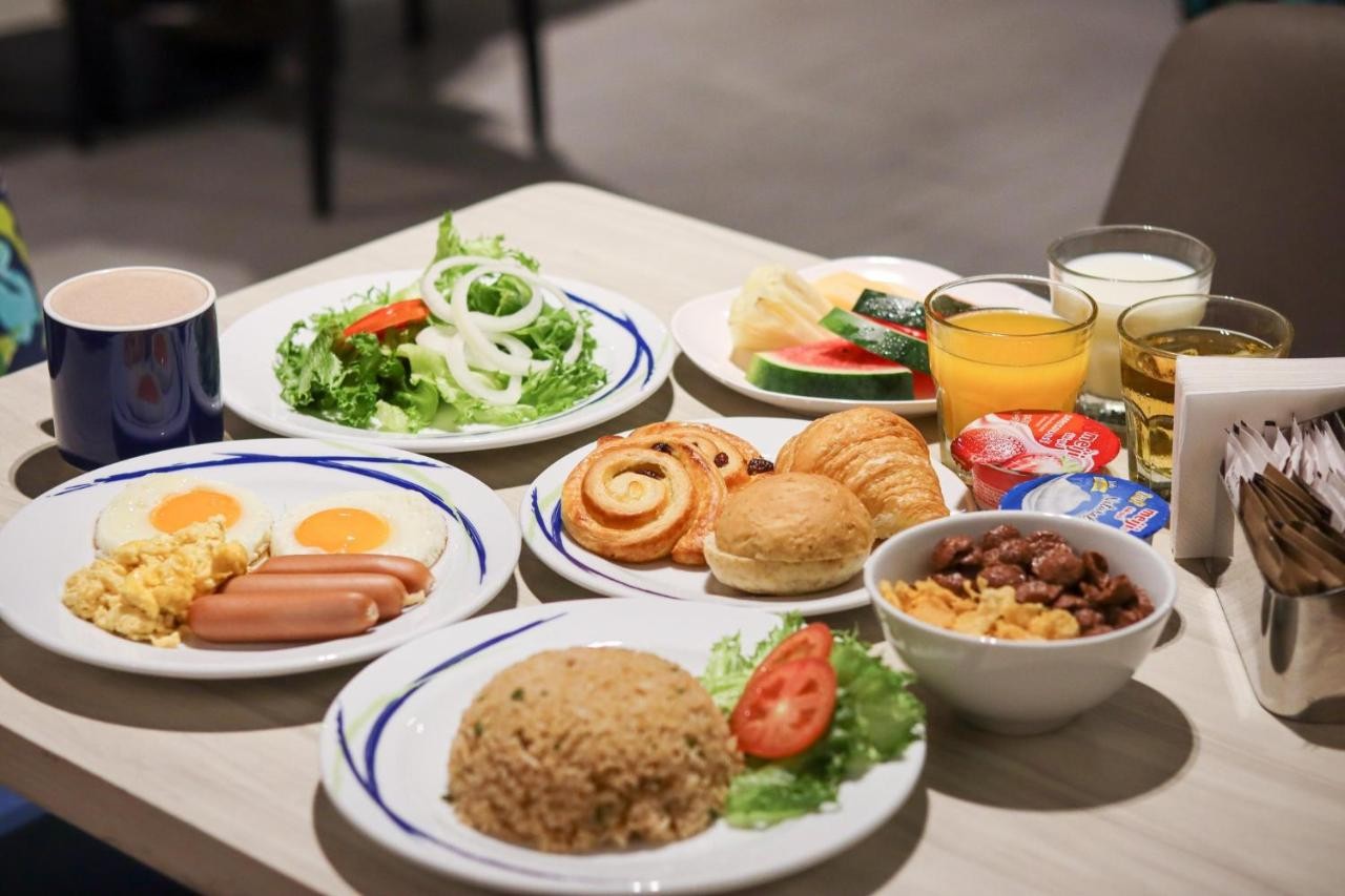 فندق هوليدي ان اكسبرس سوخومفيت بانكوك تايلاند  Holiday Inn Express Bangkok Sukhumvit 11