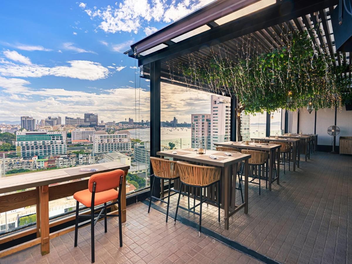 فندق ميت بيتش بتايا تايلاند mytt beach hotel pattaya Thailand