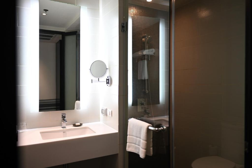 فندق موفنبيك سوخومفيت 15 بانكوك تايلاند Mövenpick Hotel Sukhumvit 15 Bangkok Thailand