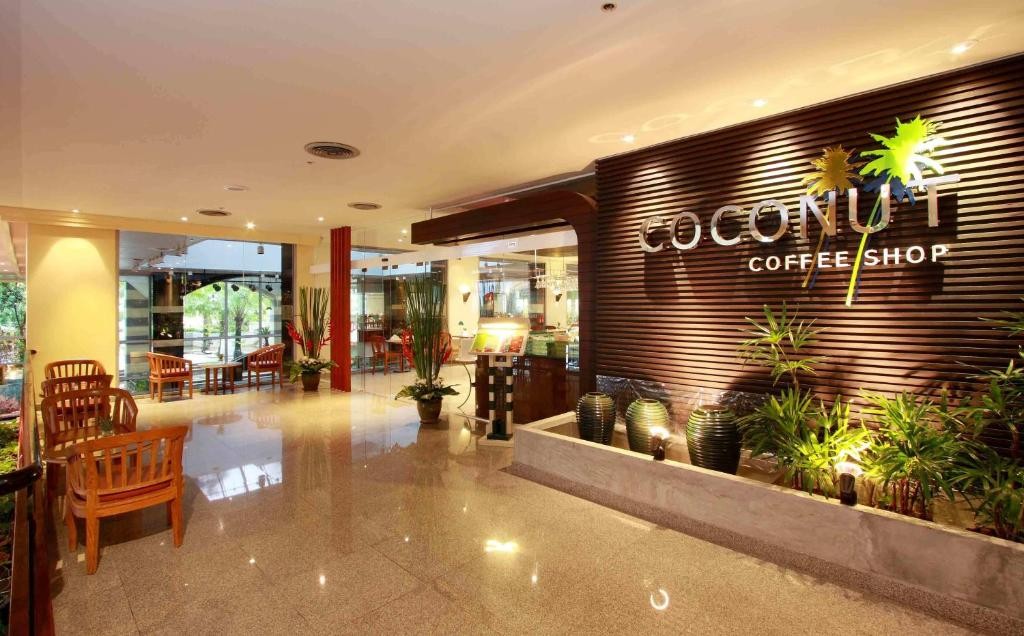 فندق وسبا ذا رويال بارادايس بوكيت تايلاند The Royal Paradise Hotel & Spa Phuket Thailand