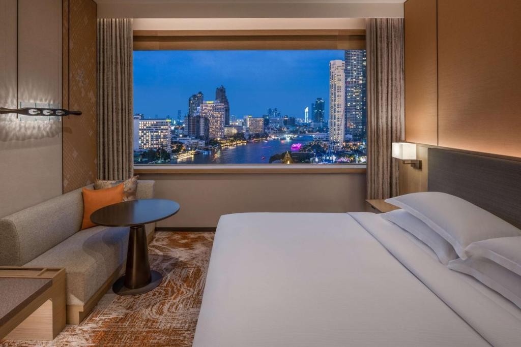 فندق ميلينيوم هيلتون بانكوك Millennium Hilton Bangkok