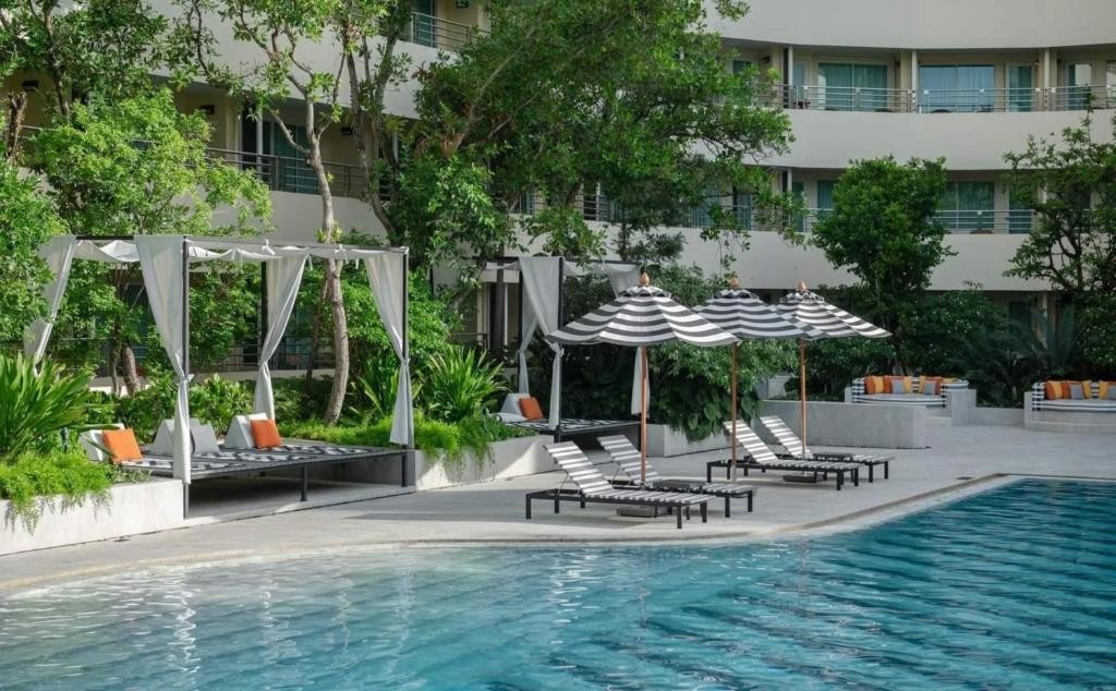 فندق وسبا ذا رويال بارادايس بوكيت تايلاند The Royal Paradise Hotel & Spa Phuket Thailand