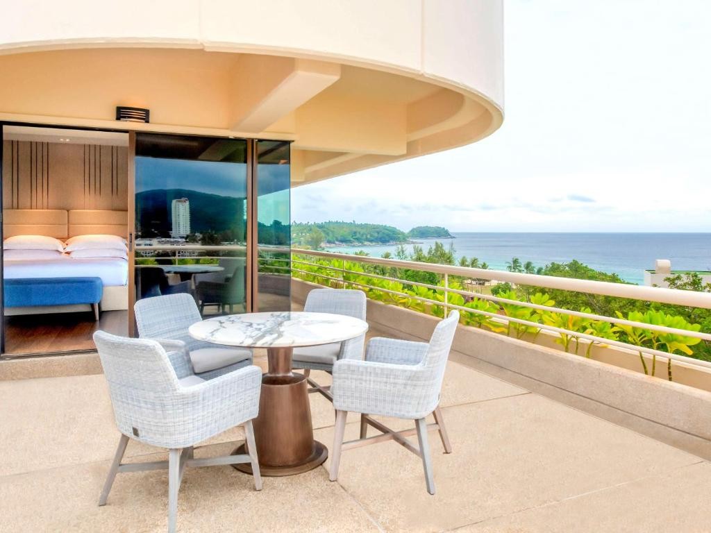 منتجع بولمان فوكيت كارون بيتش  pullman phuket karon beach resort