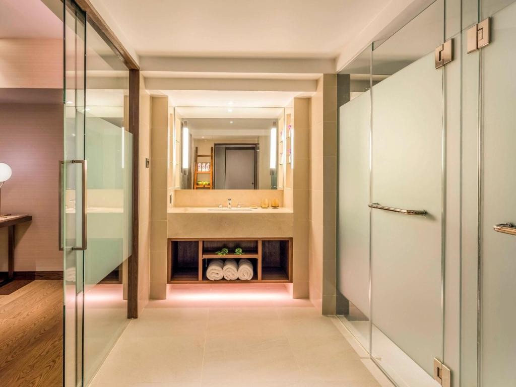 منتجع بولمان فوكيت كارون بيتش  pullman phuket karon beach resort