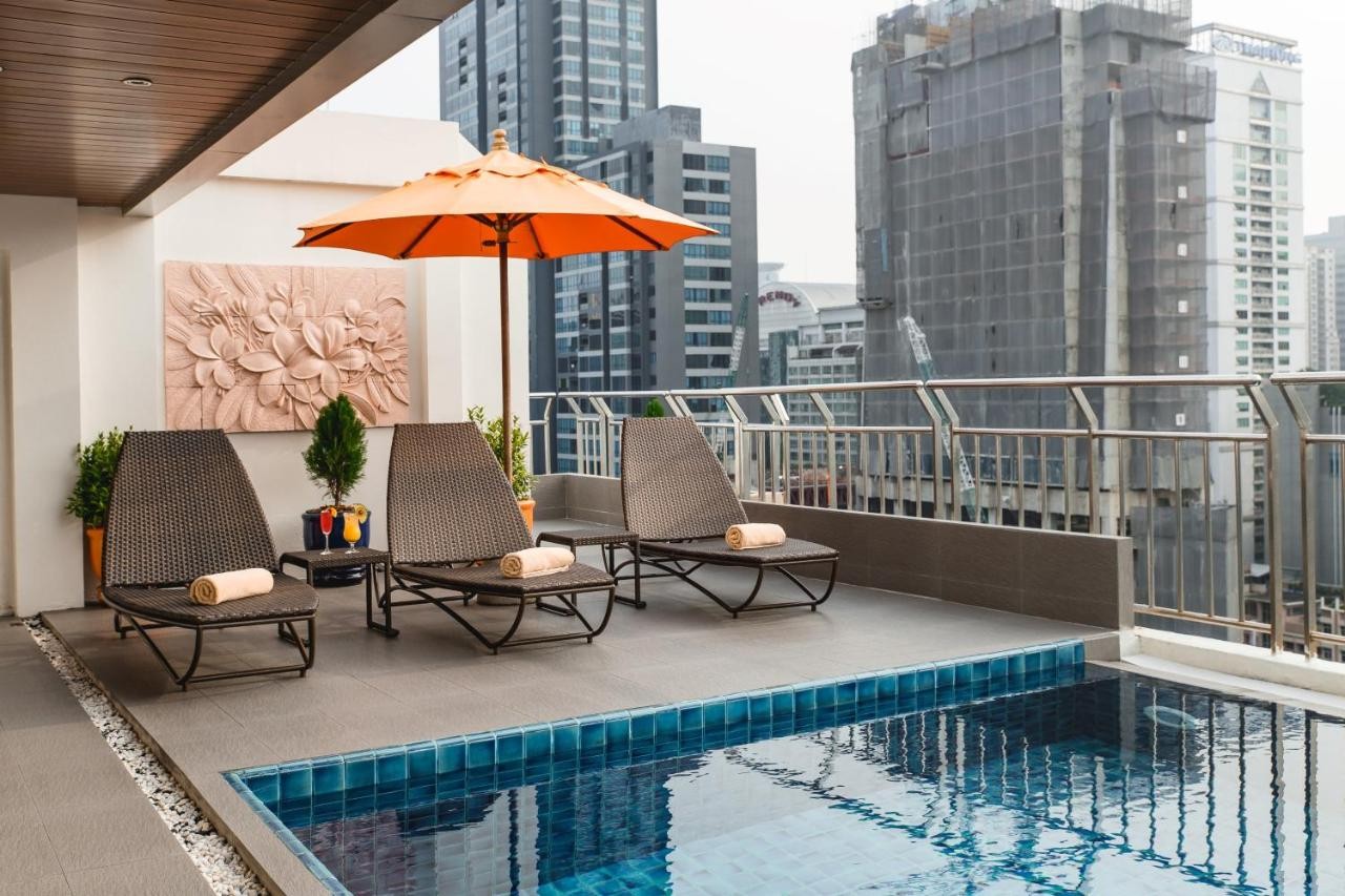 أجنحة أدلفي بانكوك تايلاند Adelphi Suites Bangkok Thailand