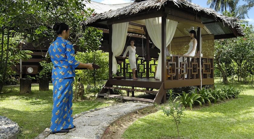 منتجع برجايا جزيرة تيومان ماليزيا 