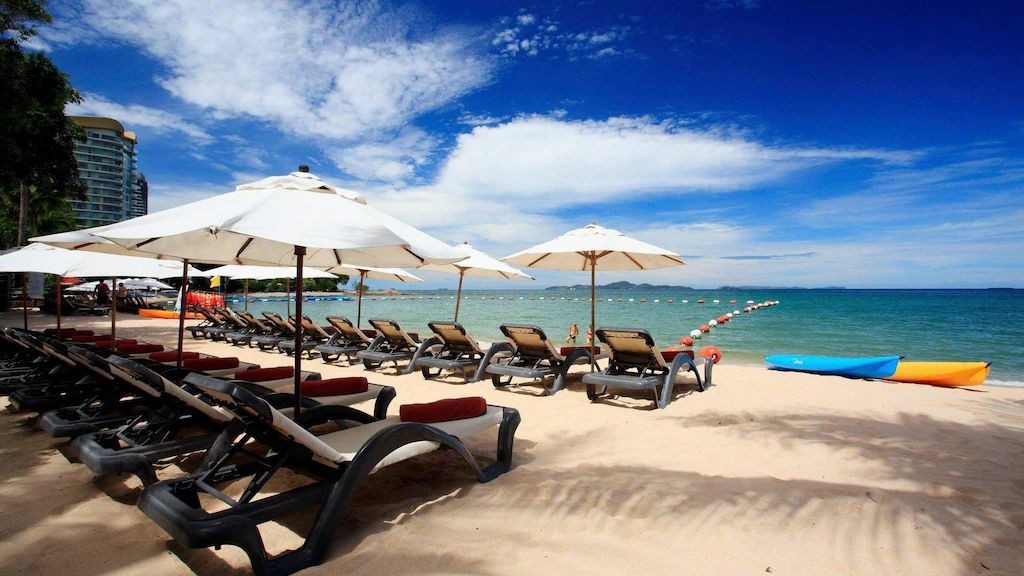 فندق ومنتجع سنتارا غراند ميراج بيتش باتايا تايلاند Centara Grand Mirage Beach Resort Pattaya Thailand