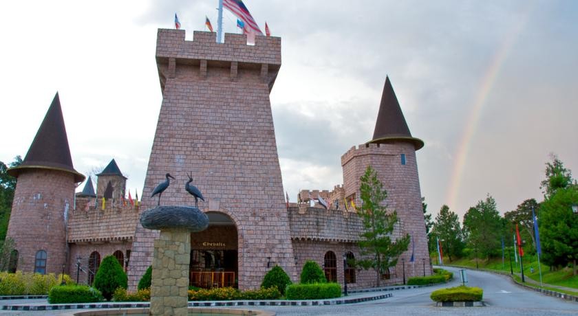 فندق كولمار تروبيكال بوكيت تنجي ماليزيا 