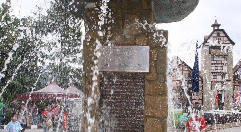 فندق كولمار تروبيكال بوكيت تنجي ماليزيا 