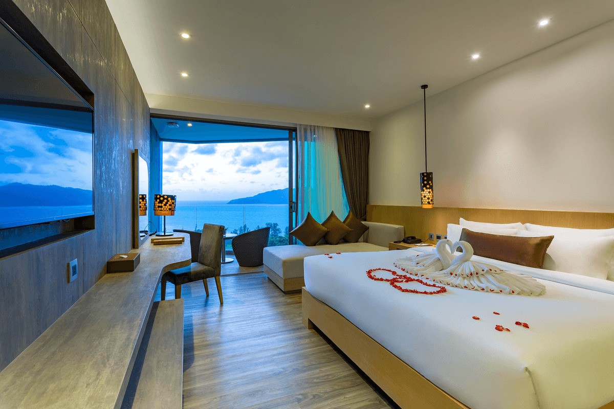 Crest Resort & Pool Villas phuket