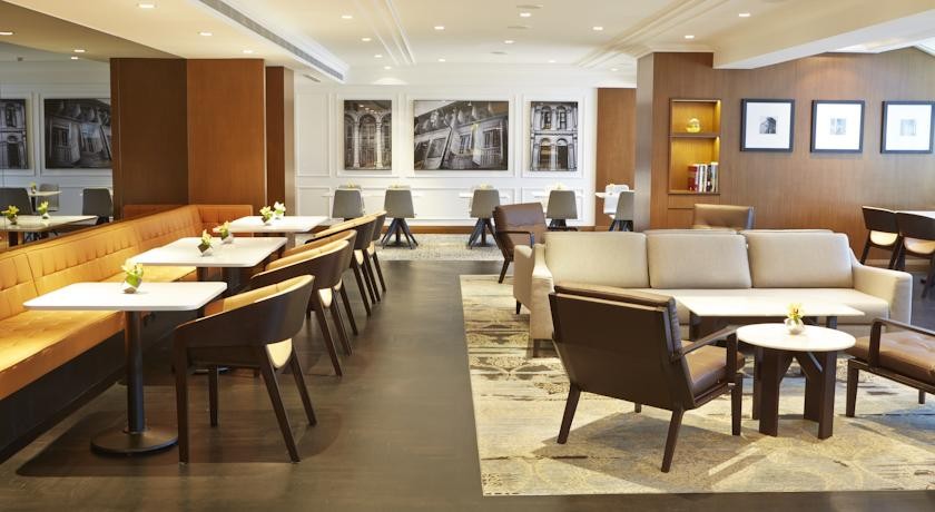 فندق هيلتون سنغافورة