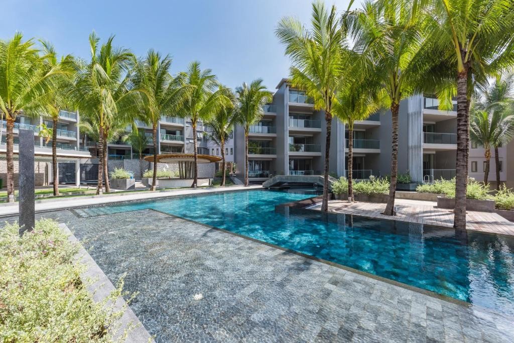 منتجع أوشن فرونت بيتش ريزورت بوكيت تايلاند Oceanfront Beach Resort Phuket Thailand