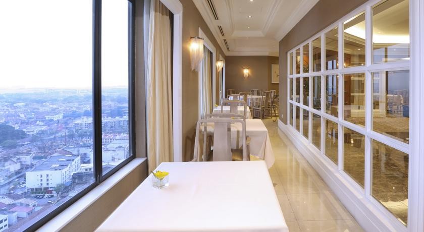 فندق رينيسانس ملاكا ماليزيا 