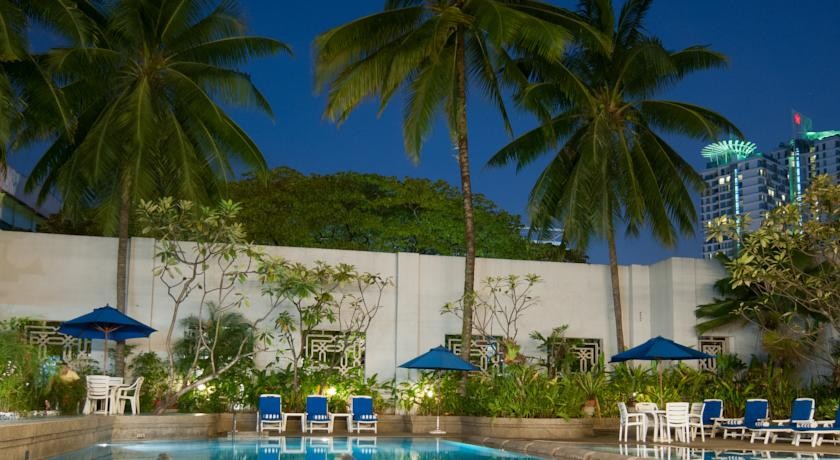 فندق رويال بنتانق كوالالمبور ماليزيا