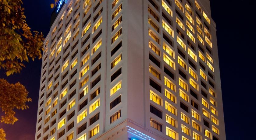 فندق رويال بنتانق كوالالمبور ماليزيا