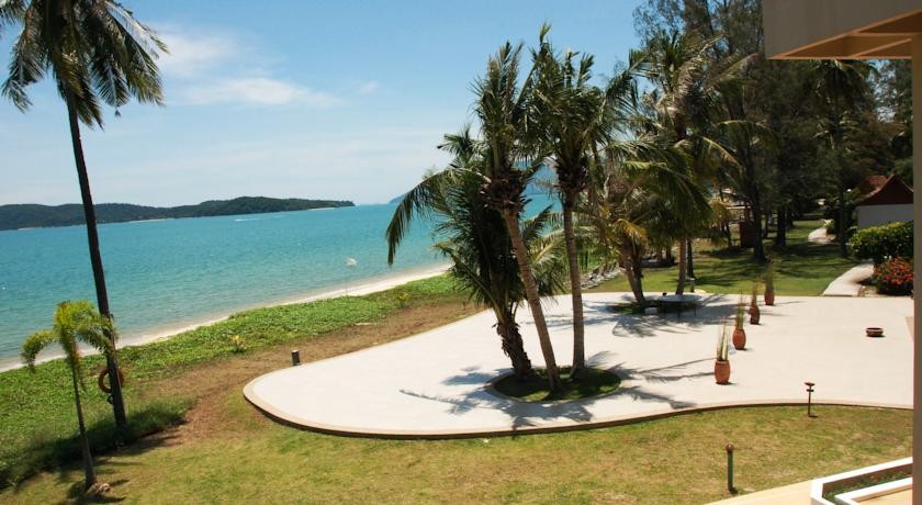 فندق فرنغي باني بيتش لنكاوي ماليزيا