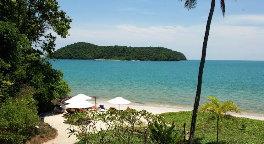 فندق فرنغي باني بيتش لنكاوي ماليزيا