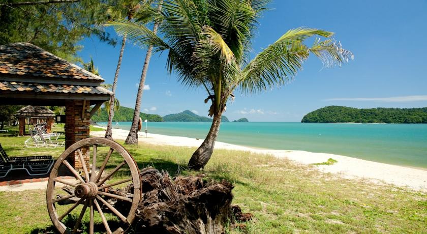 فندق فرنغي باني بيتش لنكاوي ماليزيا