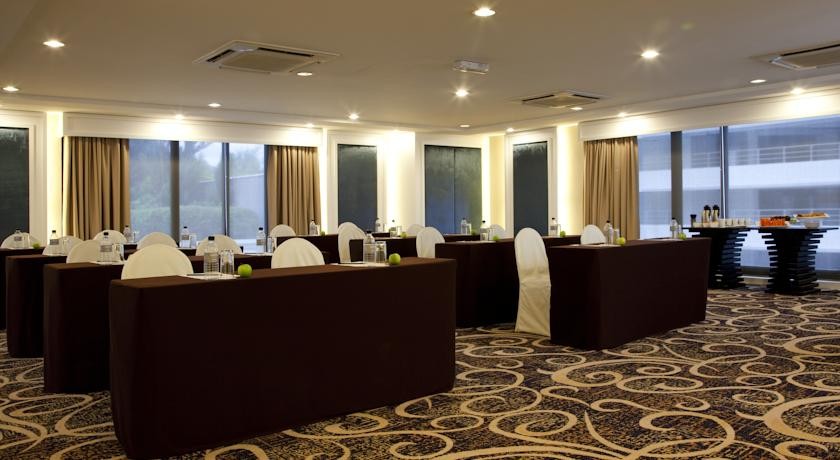 فندق فيستانا بينانغ ماليزيا