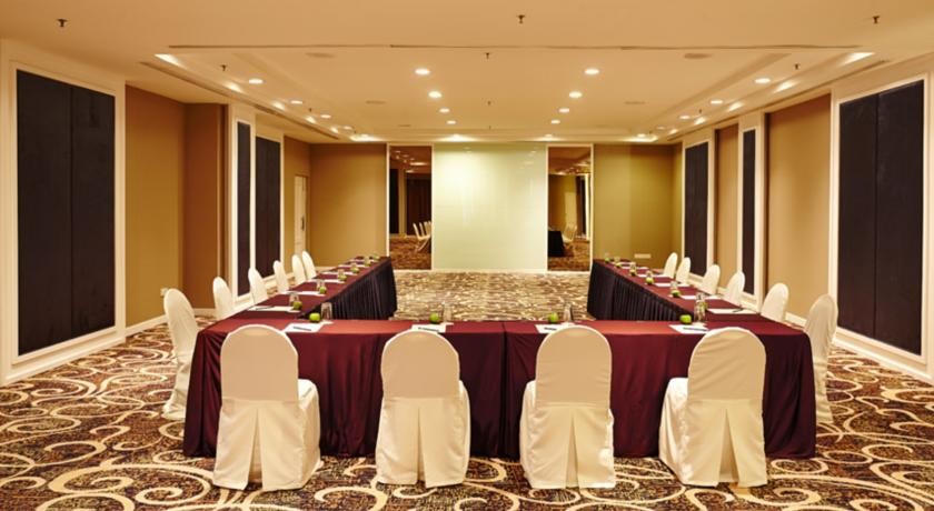 فندق فيستانا كوالالمبور ماليزيا