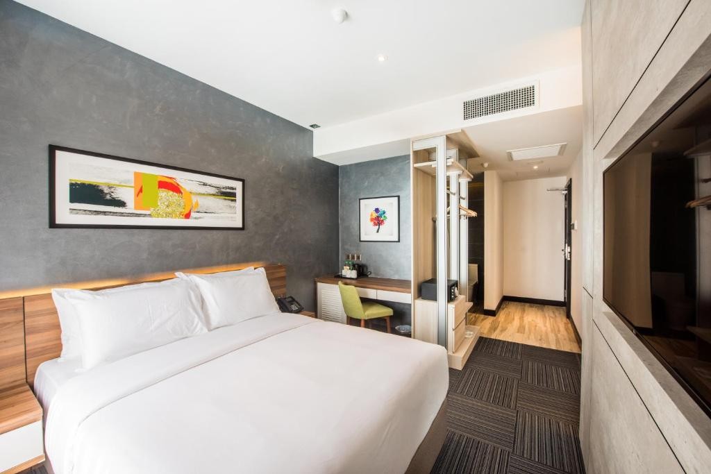 كوين سميث روم