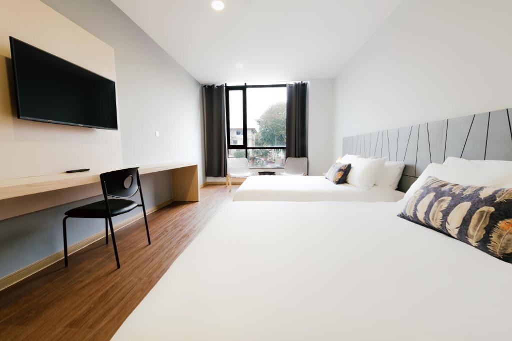 غرفة عائلية مع حمام