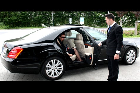 ورجال الاعمال VIP خدمات الـ